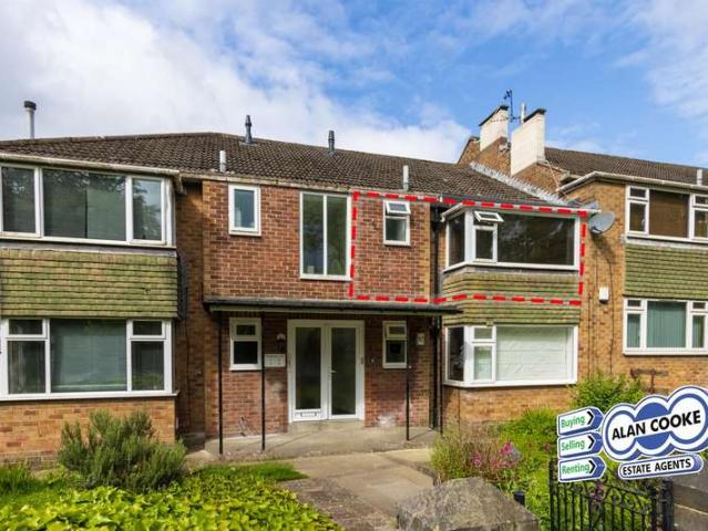 Flat for sale in Chapel Allerton, West Yorkshire