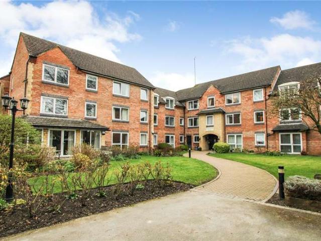 Flat for sale in Wetherby