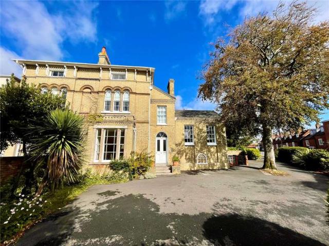 Flat for sale in Pennington, Ashurst Bridge