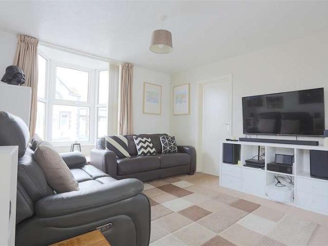 Flat for sale in Feckenham, City Of Bristol