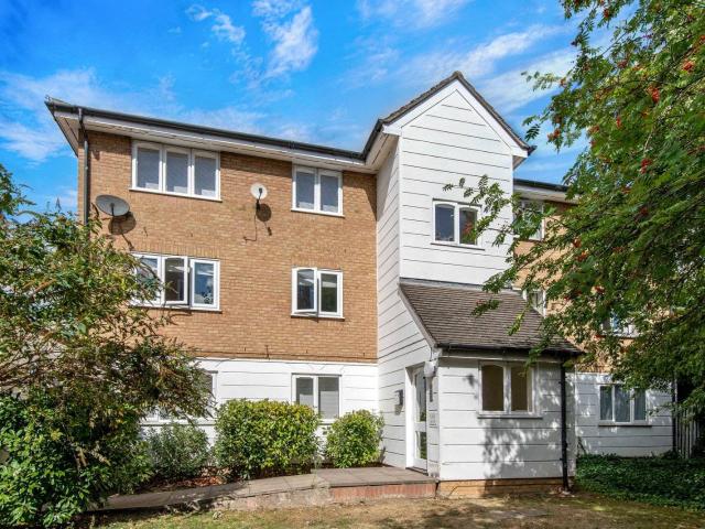 Apartment for rent in Maryland, Greater London