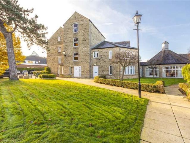 Flat for sale in Ilkley, West Yorkshire