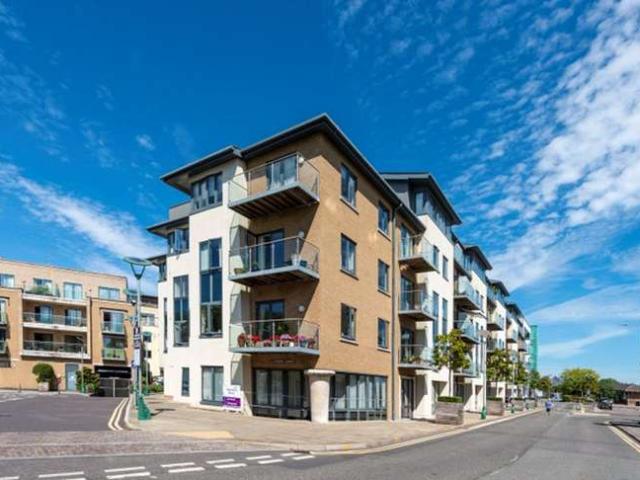 Flat for sale in Fordington