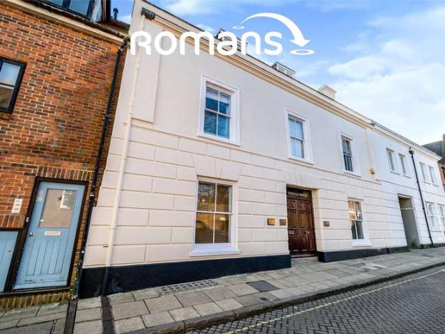 Flat for sale in The Close, Hampshire