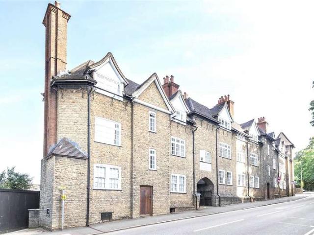 Flat for sale in Guildford Park, Westborough