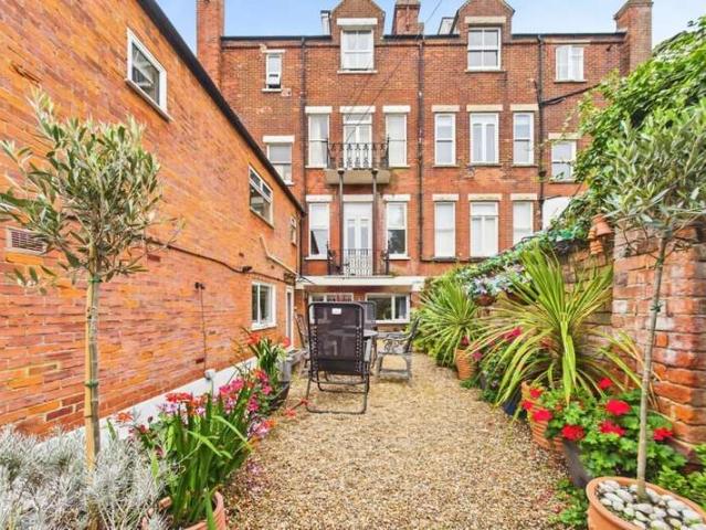 Flat for sale in Morehall, Folkestone and Hythe