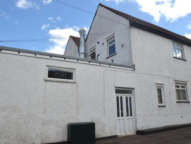 Flat for rent in Lower Halliford, Surrey