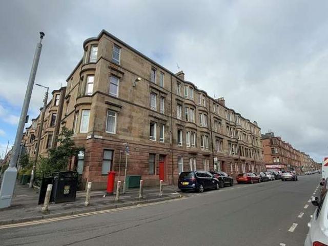 Flat for sale in Govanhill, Scotland