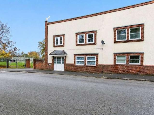 Flat for sale in Spalding, South Holland