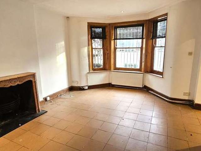 Flat for rent in Notting Hill, Greater London