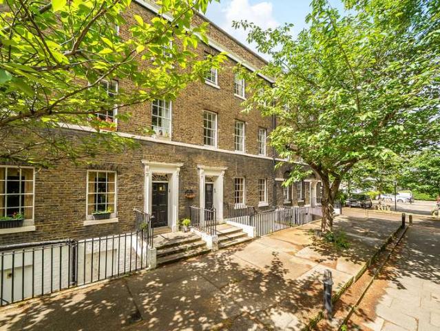 Flat for sale in London Borough of Lewisham, Greater London