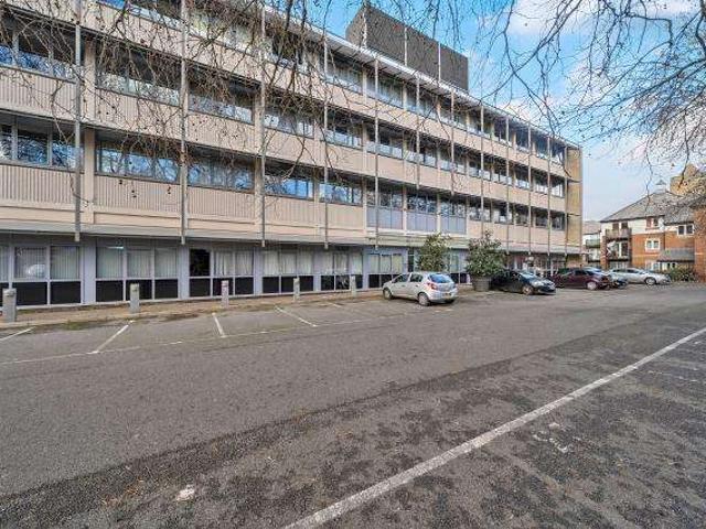 Flat for sale in The Slade, Oxfordshire