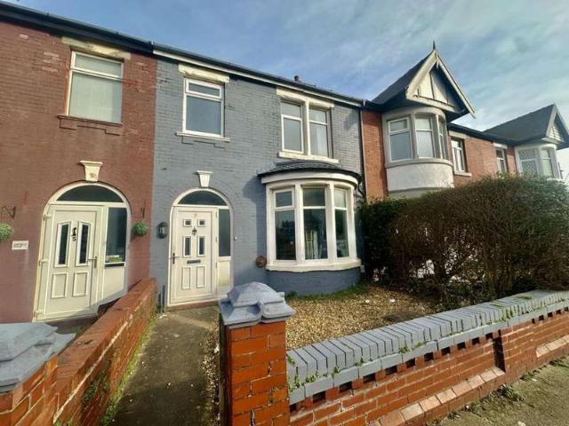 Flat for sale in Blackpool