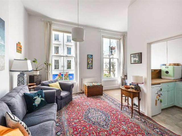 Flat for sale in Pimlico, Greater London