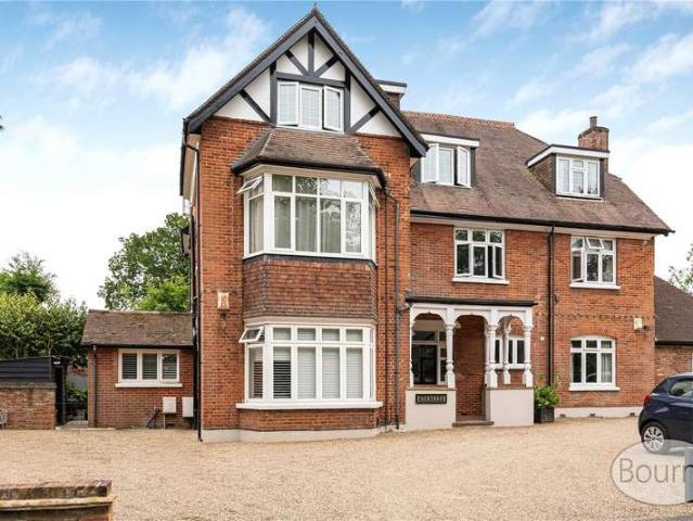 Flat for rent in Sheerwater, Woking