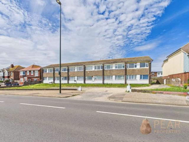 Flat for sale in Fishersgate, West Sussex
