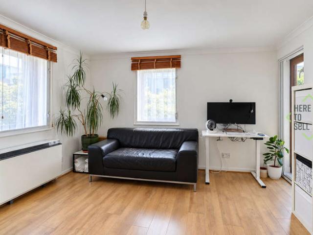 Flat for sale in Tower Hill, Greater London