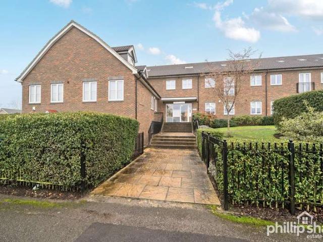Flat for rent in Watford Rural, Batchworth