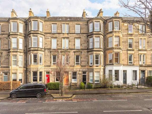 Flat for sale in Gayfield, Broughton