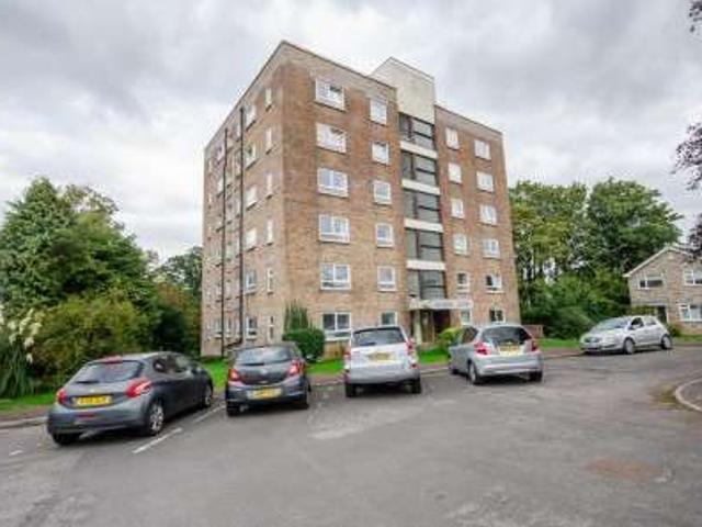 Flat for sale in Downend, West of England