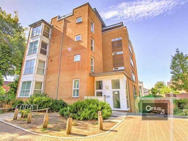 Flat for sale in Bevois Town, City Of Southampton