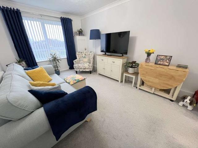 Flat for sale in Old Milton, Ashurst Bridge