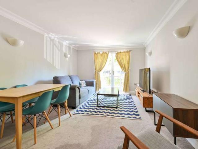 Flat for sale in Dulwich, Dulwich