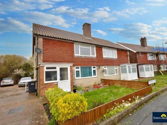 Flat for sale in Eastbourne, East Sussex