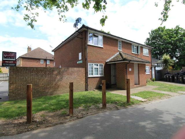 Flat for rent in London Borough of Hounslow, Greater London
