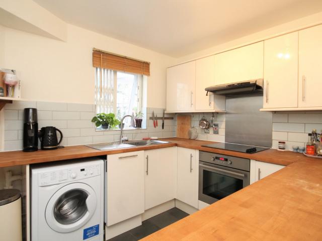 Apartment for rent in Chalk Farm, Greater London