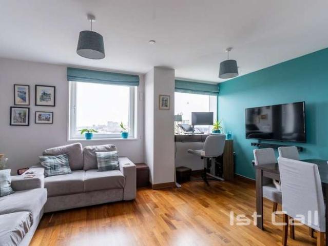 Flat for sale in Southend City Centre Neighbourhood, Alton Barnes