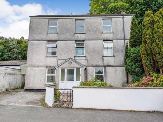 Flat for sale in St Stephen, Cornwall