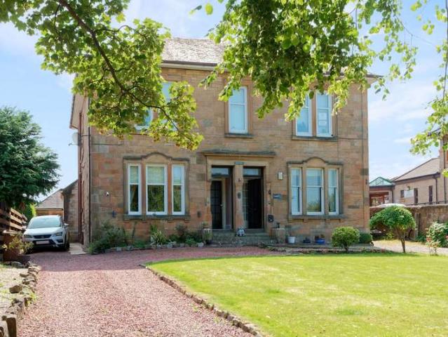 Flat for sale in Flushing, Scotland
