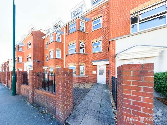 Flat for sale in Clapham, West Sussex