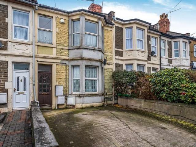 Flat for sale in Feckenham, City Of Bristol