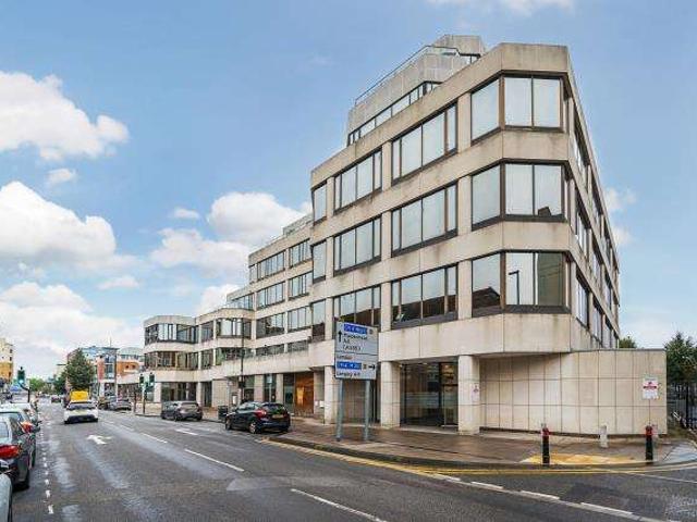 Flat for sale in Slough