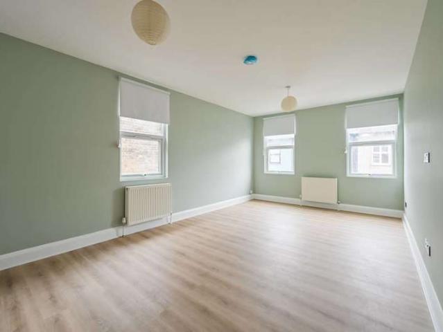 Flat for rent in Walthamstow, Leyton