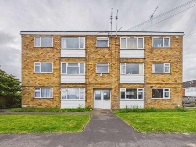 Flat for sale in Camp Hill, Warwickshire