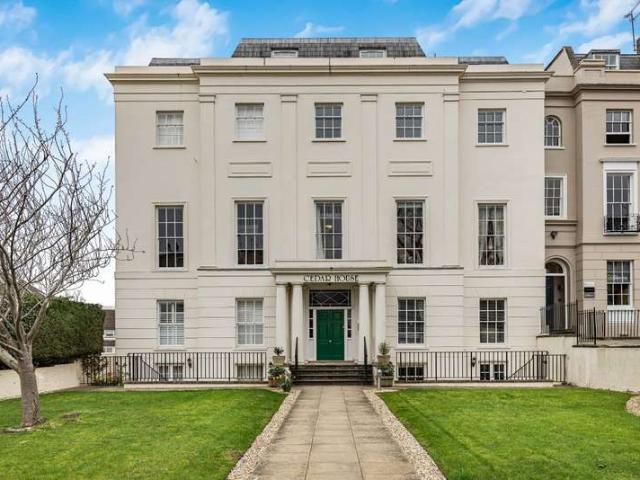 Flat for sale in Montpellier, Golden Valley