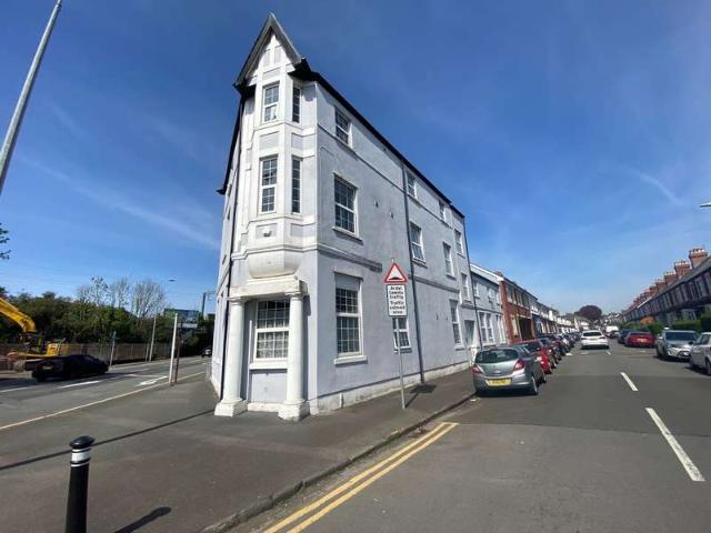Flat for rent in Falcon Lodge, Wales