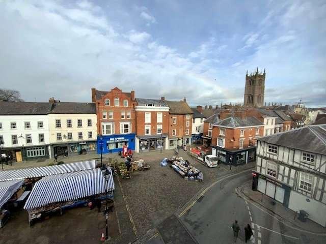 Flat for sale in Ludlow, Shropshire