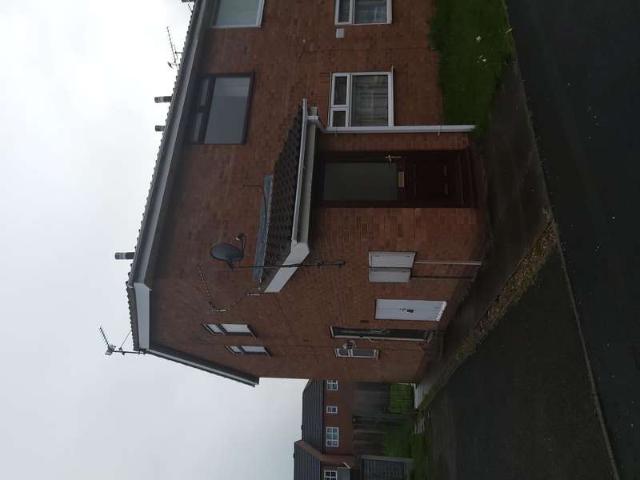 Flat for rent in Horninglow and Eton, Beamhurst