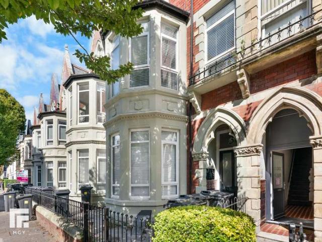 Apartment for sale in Plasnewydd, Falcon Lodge