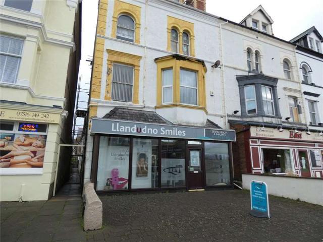Flat for rent in Llandudno, Wales