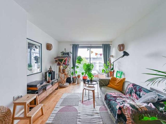 Flat for sale in Deptford, Deptford