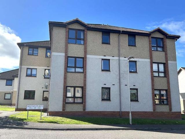 Flat for sale in Lentran, Scotland