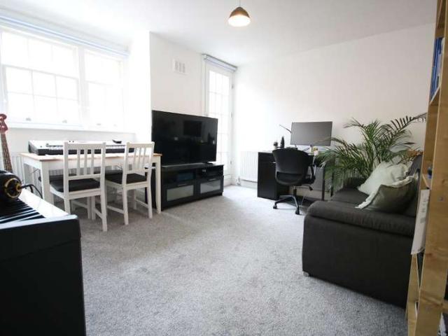 Flat for rent in West Hampstead, West Hampstead