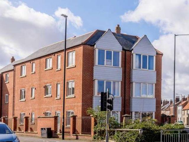 Flat for sale in Selby