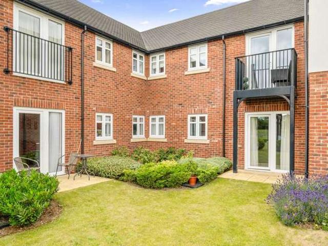 Flat for sale in Belleau, Lincolnshire