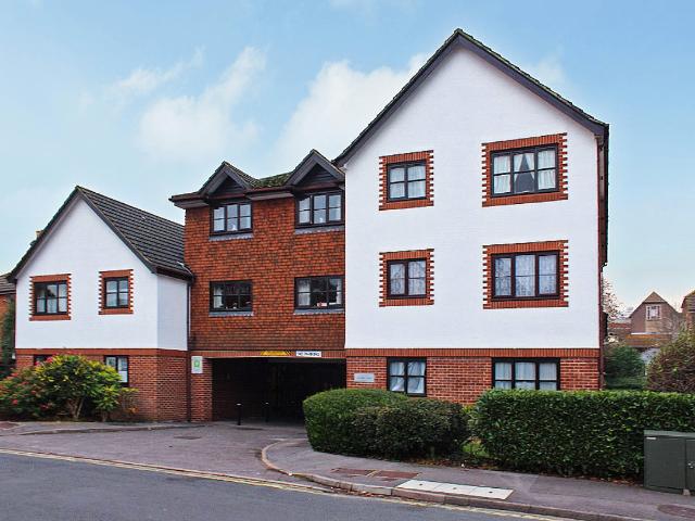 Apartment for rent in Church Crookham, Hart